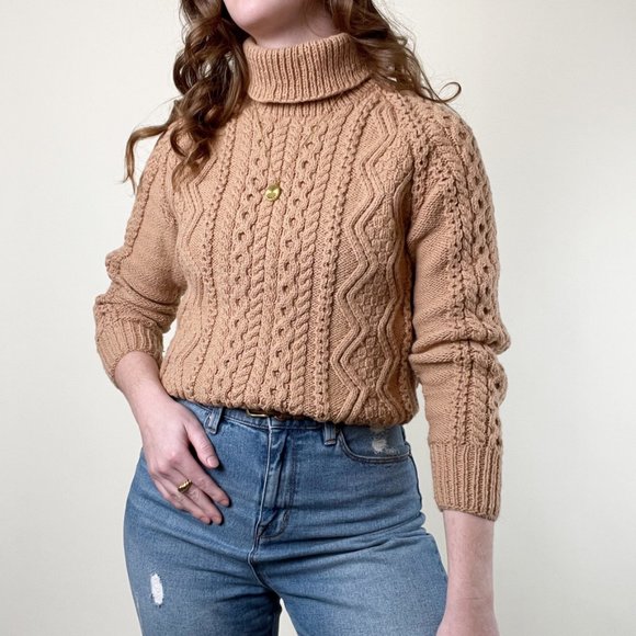 Vintage 100% Wool Cable Knit Turtleneck Oversized Sweater Preppy Fisherman Camel - Picture 6 of 7